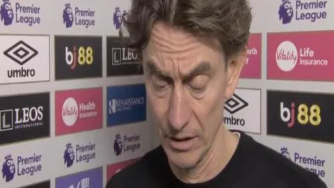 图赫尔退役转战酒吧，朗尼克伸橄榄枝邀其执教